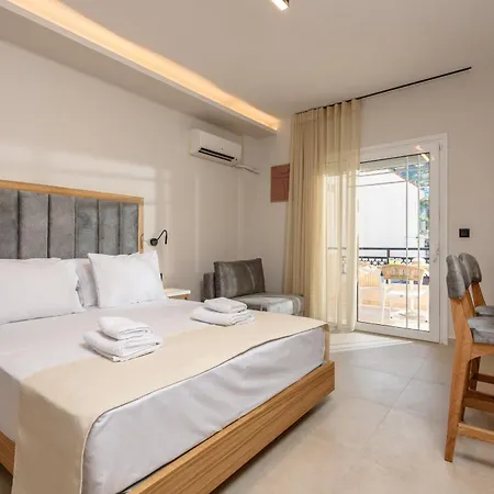 Fotini * Chrisi Ammoudia